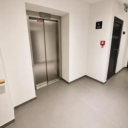 9-moderny Mezonet - Atrium Living * Kassa